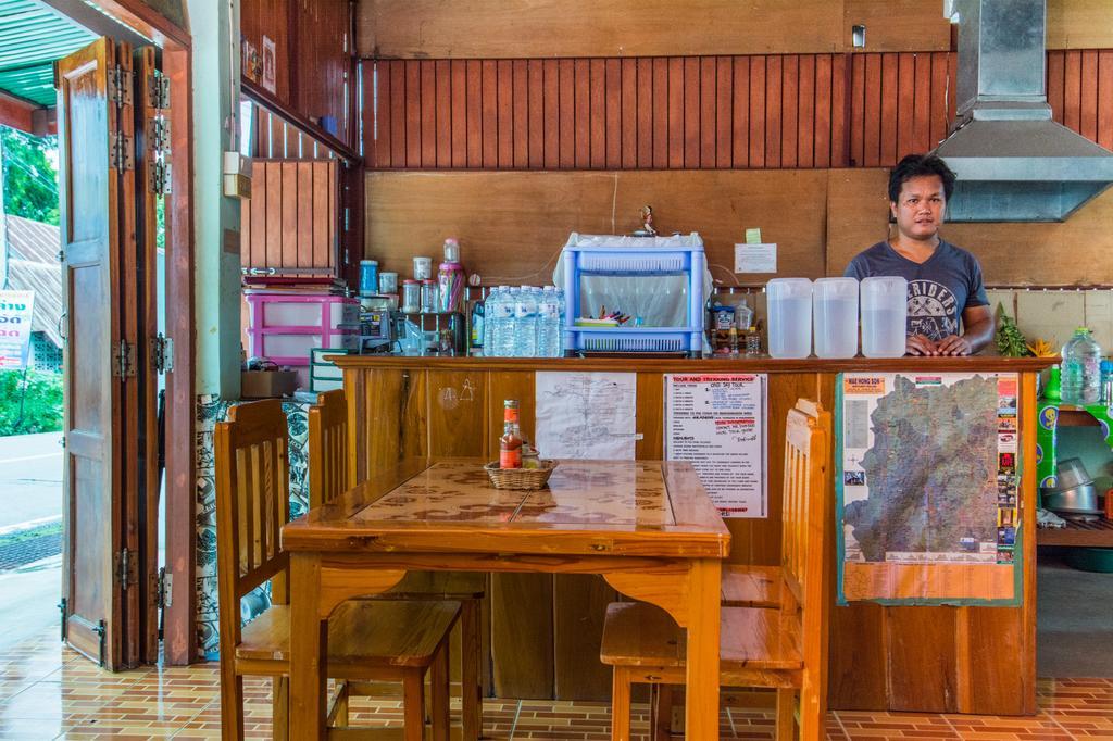 Sarm Mork Guest House Mae Hong Son Dış mekan fotoğraf