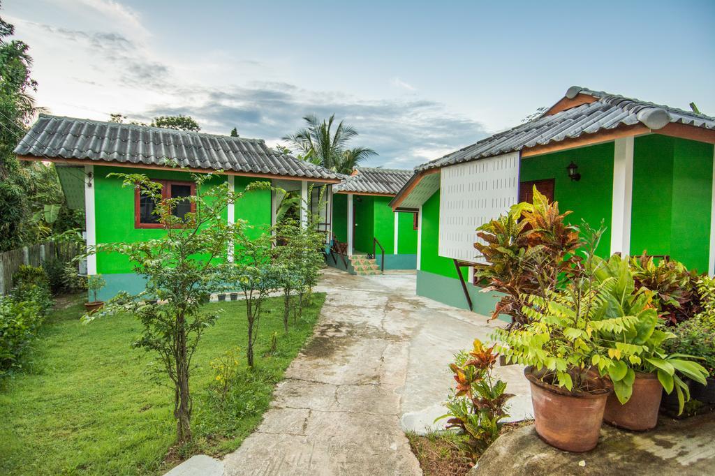 Sarm Mork Guest House Mae Hong Son Dış mekan fotoğraf