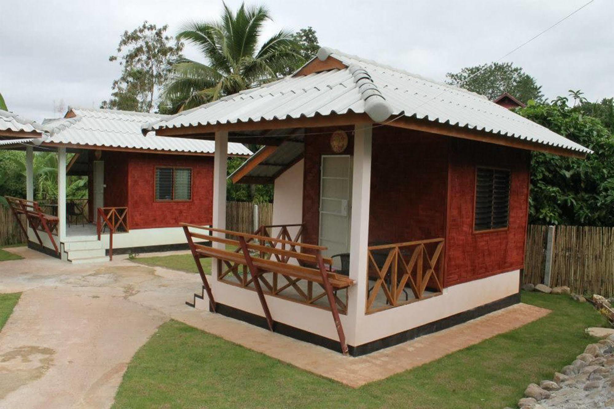 Sarm Mork Guest House Mae Hong Son Dış mekan fotoğraf