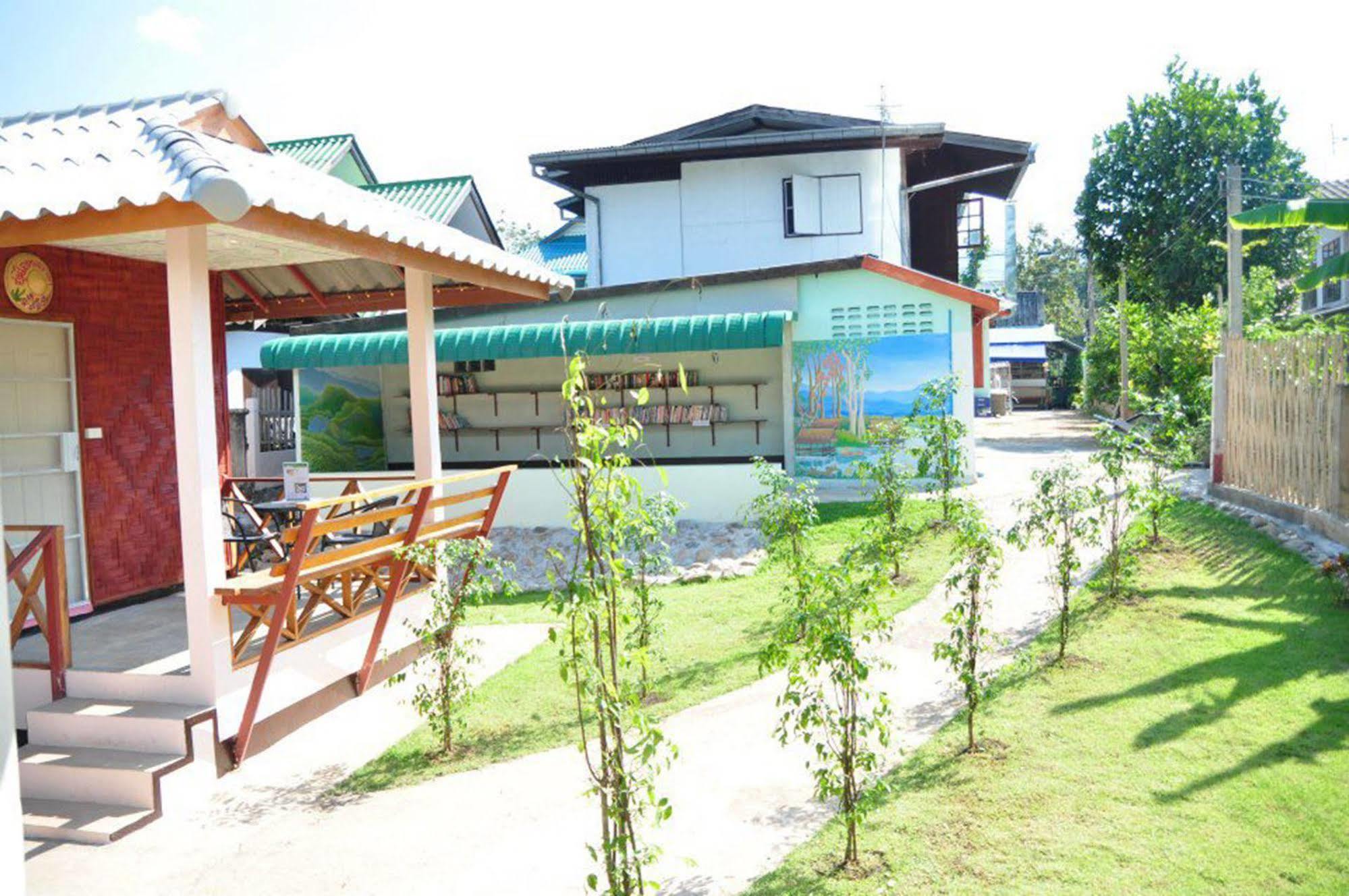 Sarm Mork Guest House Mae Hong Son Dış mekan fotoğraf